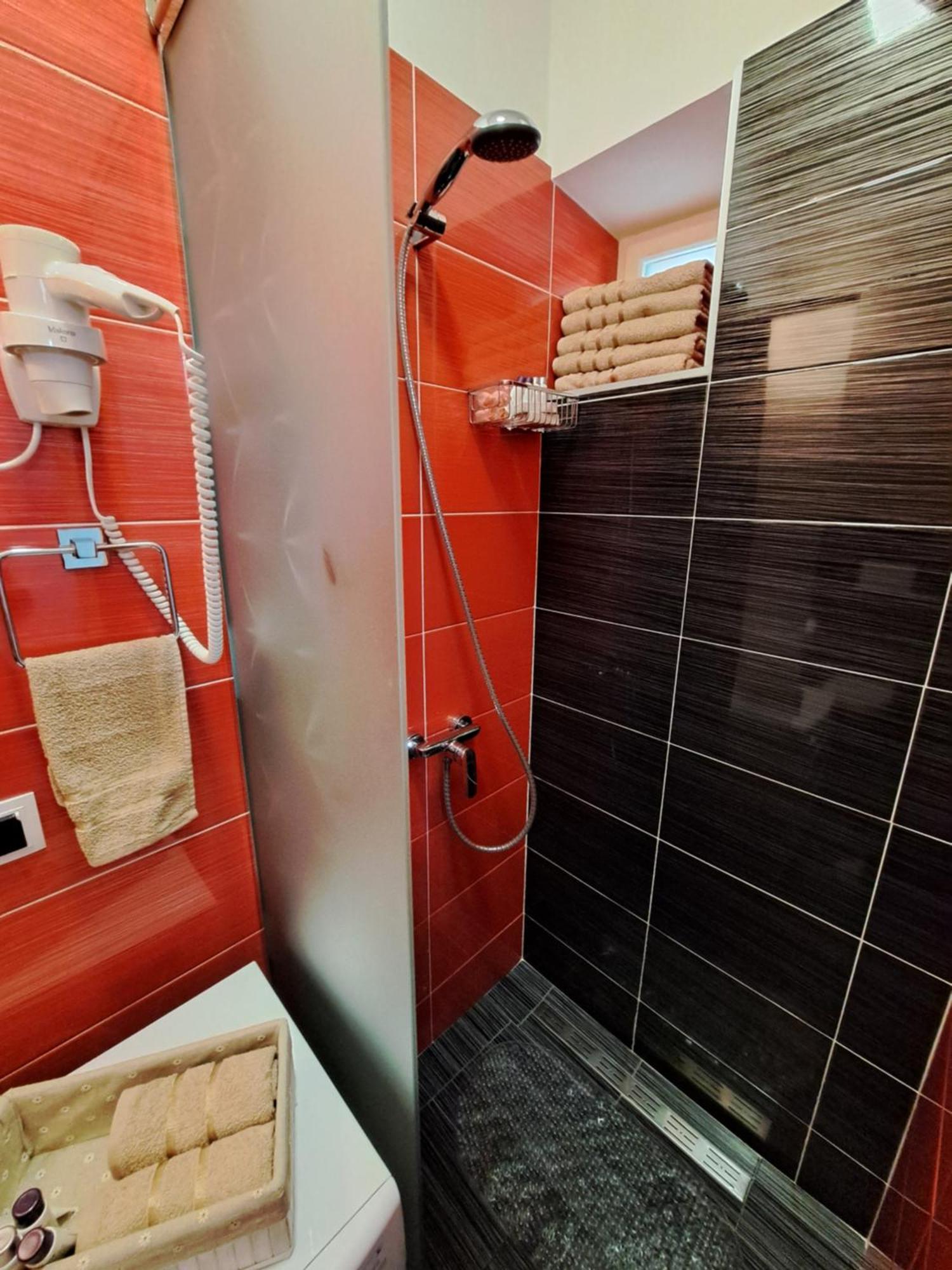 Kuca Za Odmor Eni **** Villa Šibenik Dış mekan fotoğraf